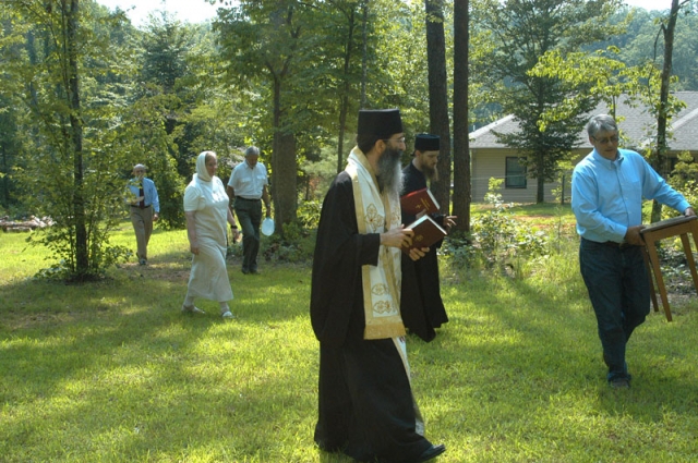 2008MoGodFirstLiturgy005