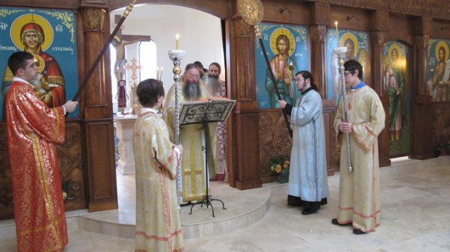 2010stmatthewfirstliturgy052